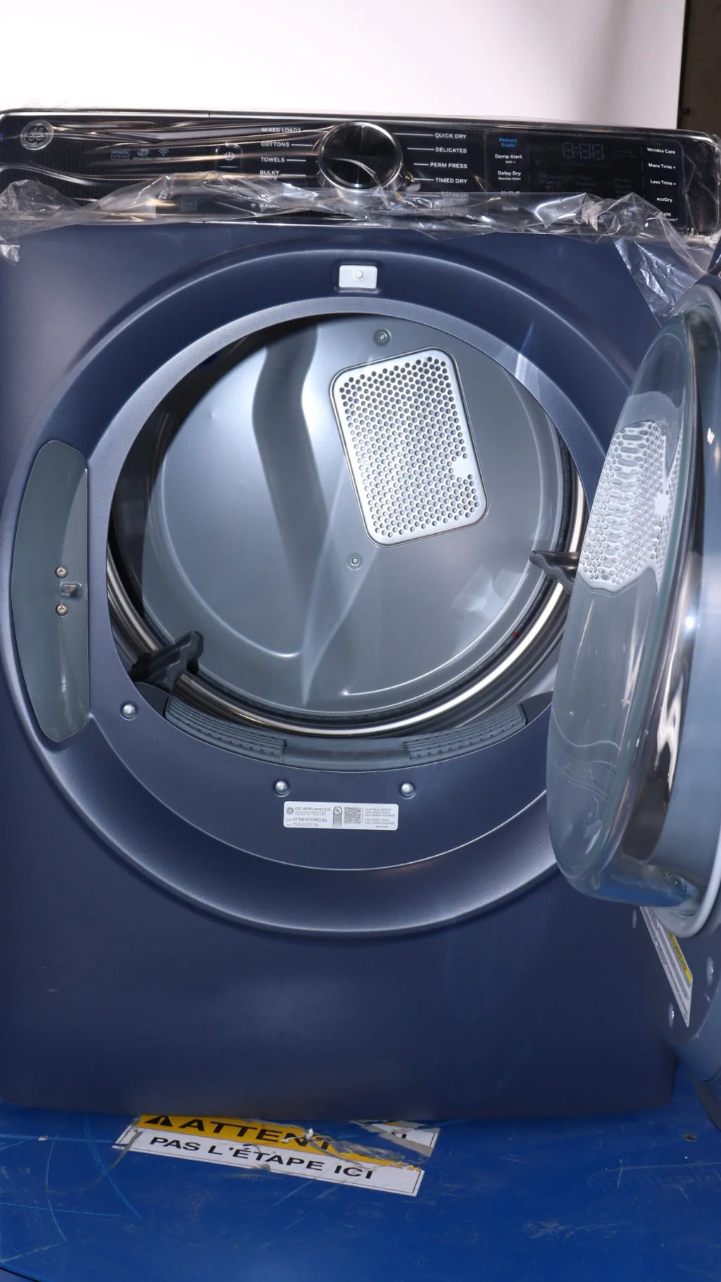 28 in. 7.8 cu. ft. Sapphire Blue Dryer I144