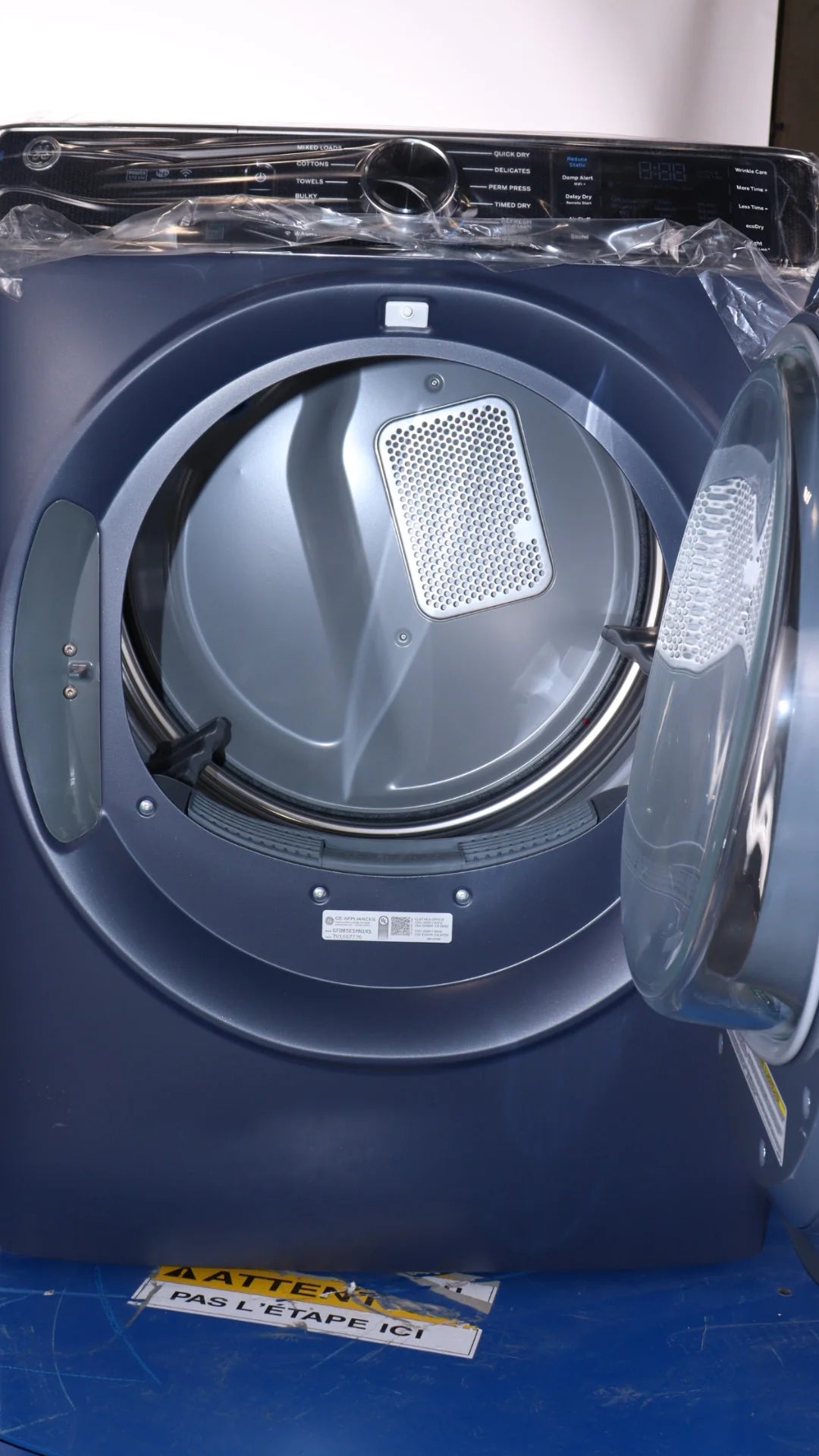 28 in. 7.8 cu. ft. Sapphire Blue Dryer I144