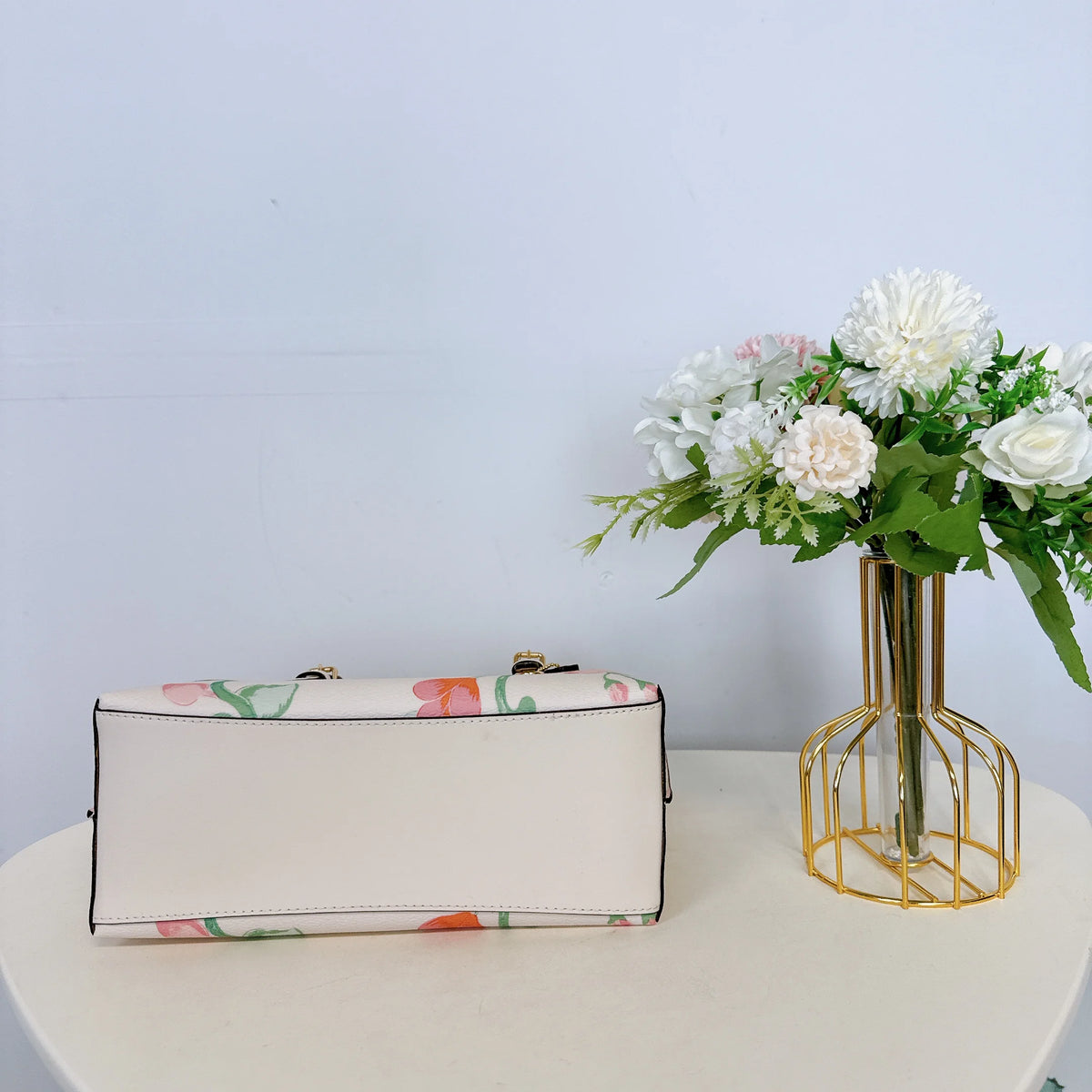 Chalk Multi Floral Print Tote Z2443